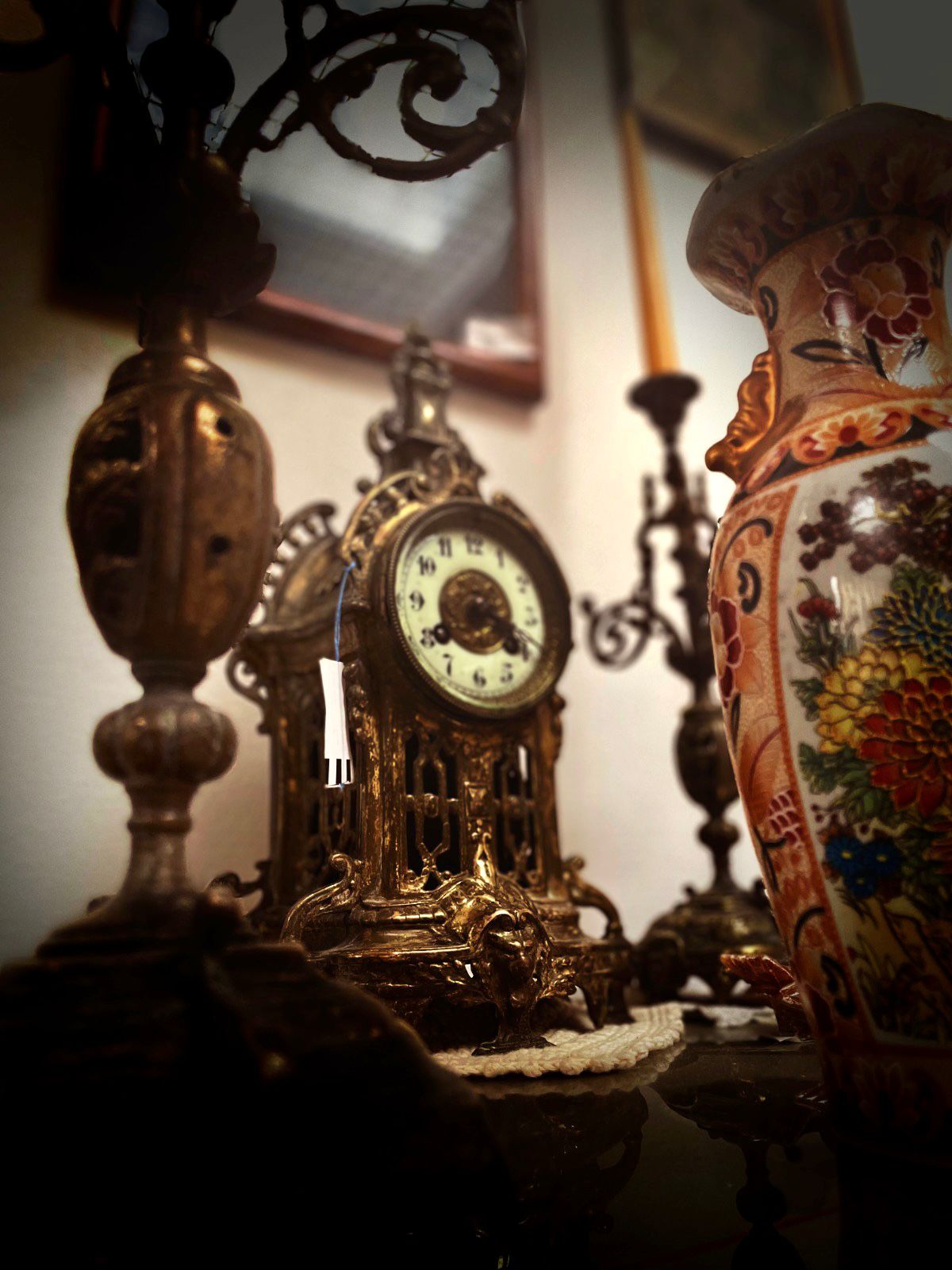 Interno del negozio di tutto usato Vintage