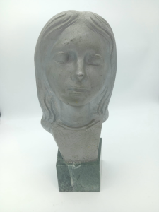 SCULTURA  DONNA ARGENTATA BASE MARMO